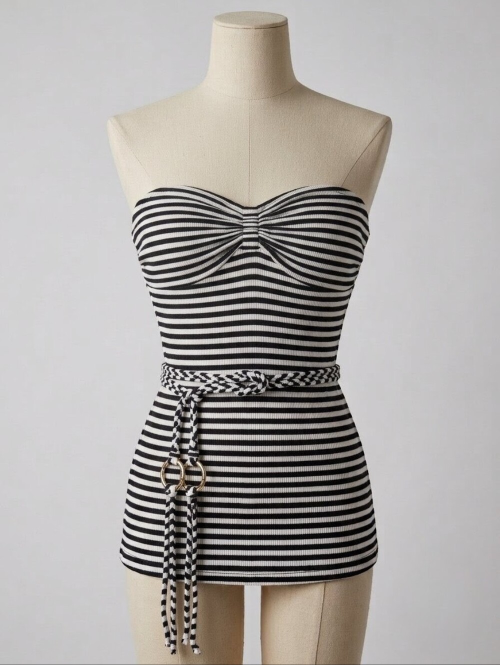 Guess Y2K Black & White Strapless Striped Top And Gold Toned Accent Rings